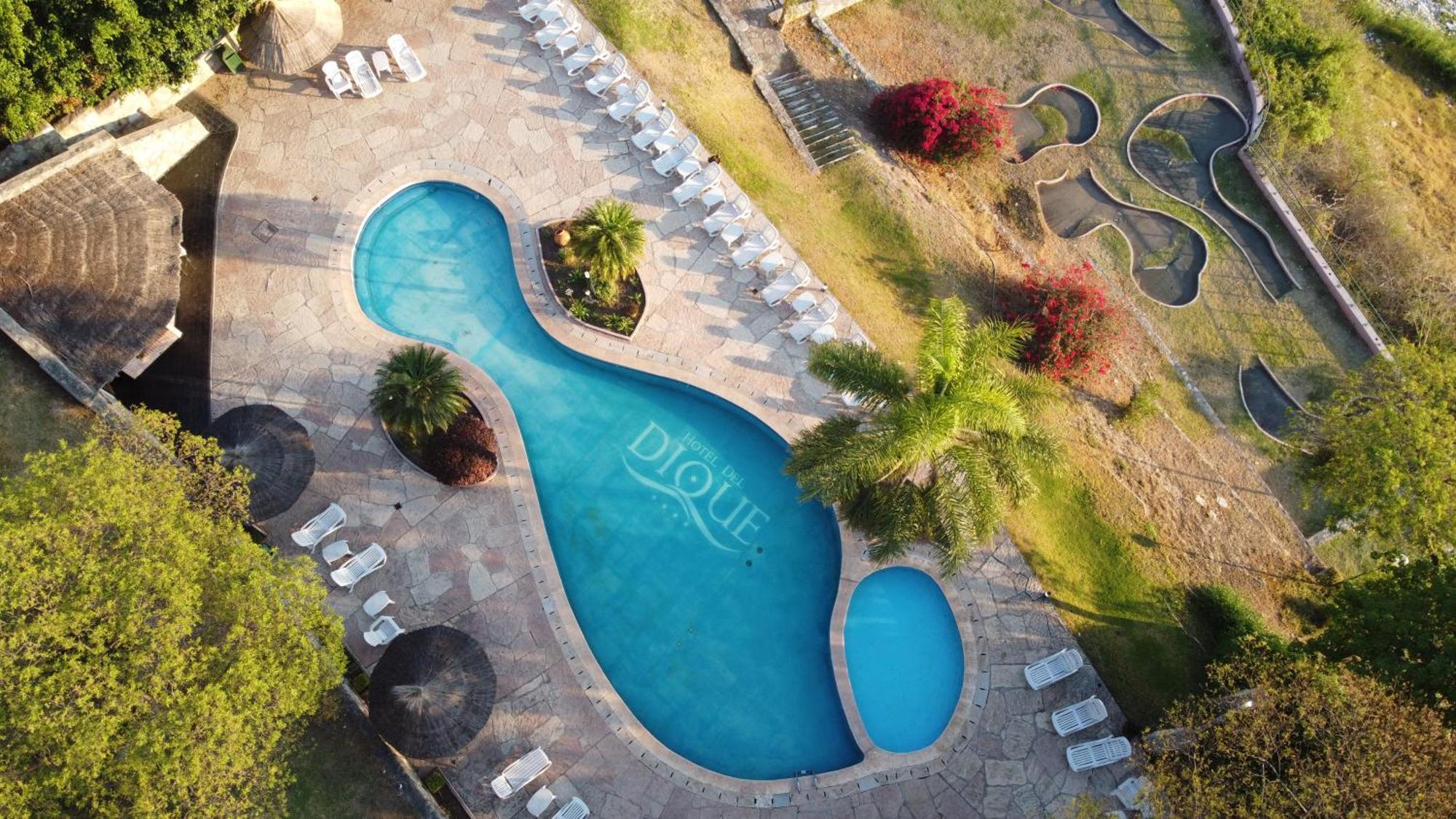 Hotel Del Dique 카브라 코랄 외부 사진